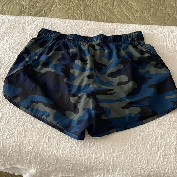 Camo short shorts by New Balance size small. - Picture 2 of 4
